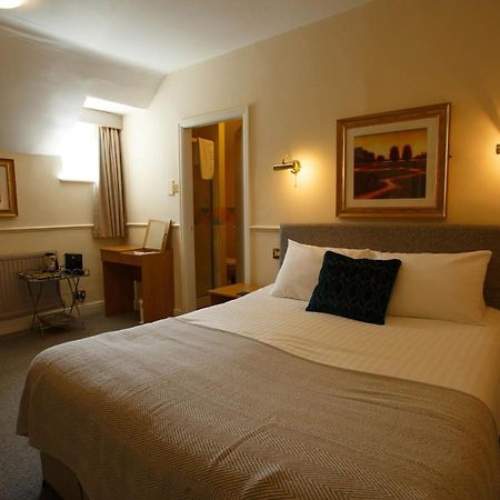 Отель The Egerton Arms Честер Экстерьер фото